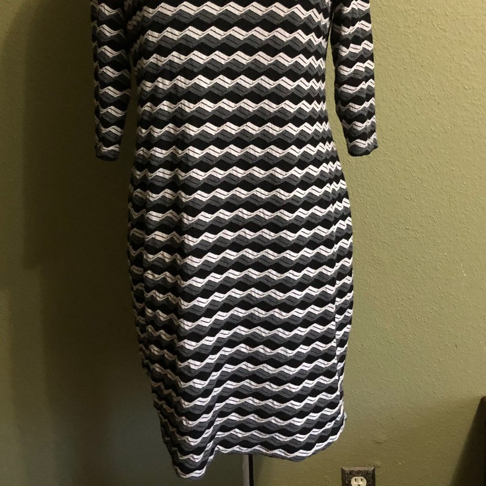Calvin Klein Chevron/Herringbone Pattern Dress - image 2